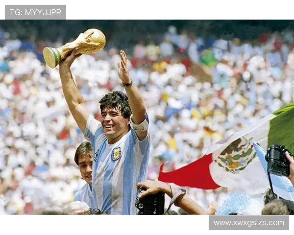 全球足球巨星风采展示与传奇故事分享