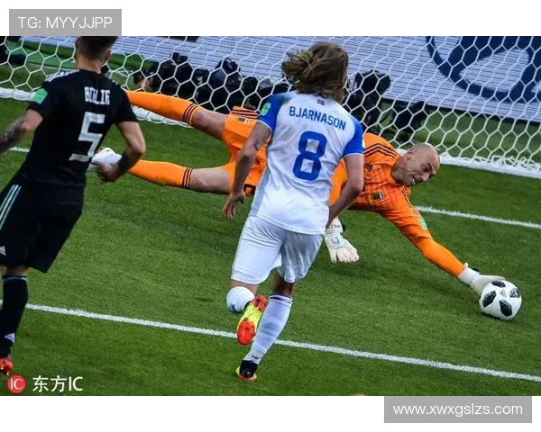 足球明星在滑雪场的高清精彩瞬间展现冬季运动魅力与风采