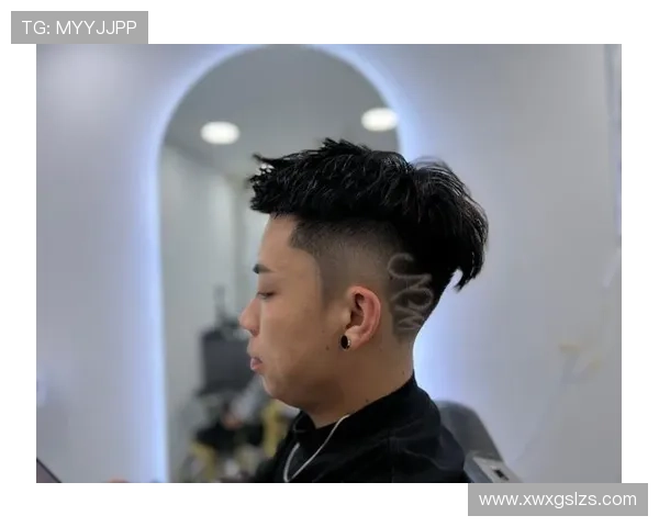 足球明星发型大比拼哪款男士发型最具魅力与时尚感